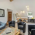 Eifellandhaus Дом отдыха Zweifelscheid