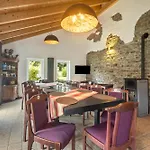 Eifellandhaus Дом отдыха Zweifelscheid