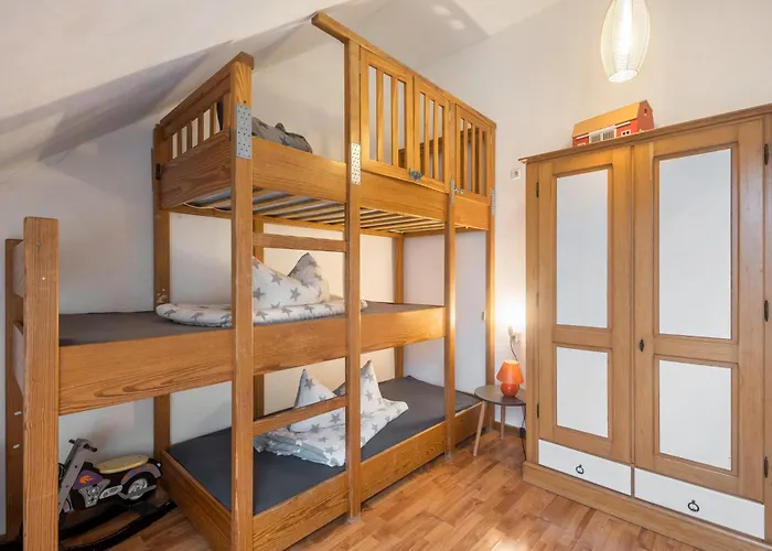 Eifellandhaus בית נופש